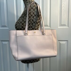 Tory Burch Robinson medium tote in pale apricot excellent condition like new!